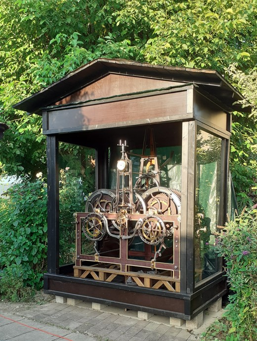 Mannhardt_Vitrine_1 Uhren-Vitrine